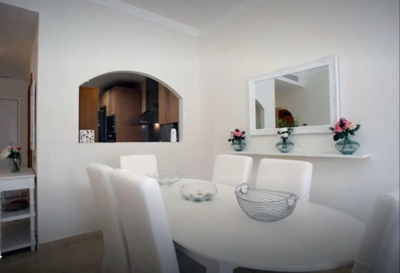 Apartment Apartamento Familiar Con Jardin Y Terraza Privada Alcaidesa Spain
