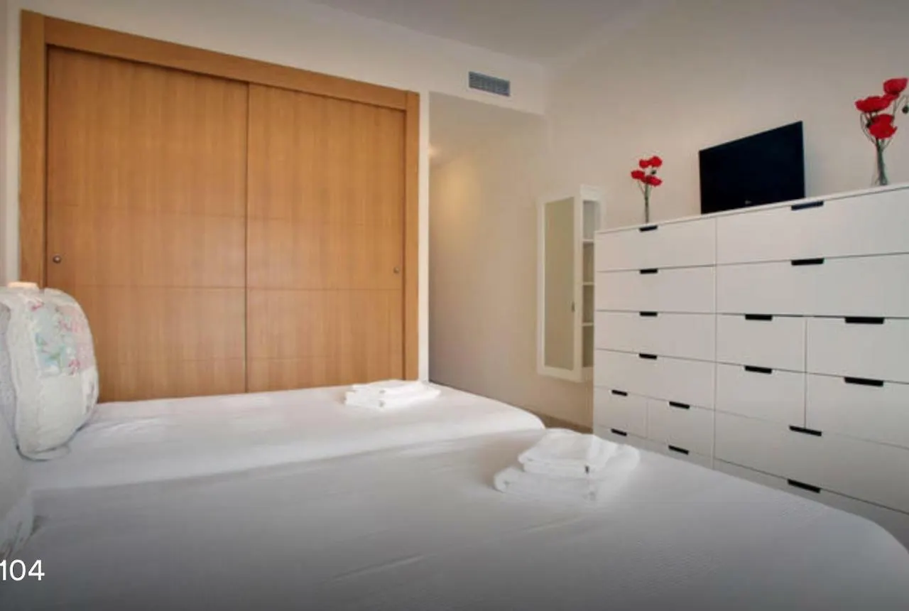 Apartamento Familiar Con Jardin Y Terraza Privada Alcaidesa 0*,  Spain